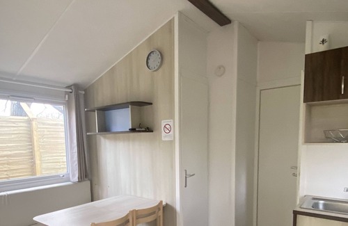 Moisson House | Bungalow on the banks of the Seine