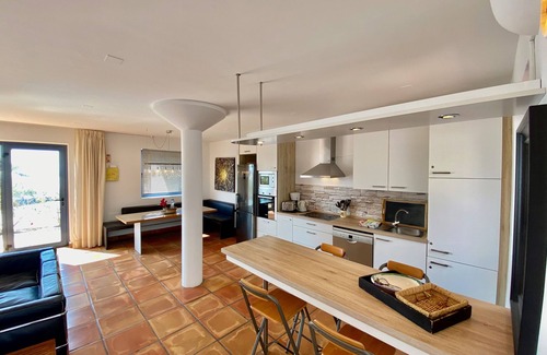 Bahia Calma Villa | Bungalow, private pool and fiber optic internet, close to the sea, sheltered patio.