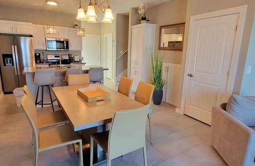 Port Isabel House | Bungalow Tarvana #2 (3-Bedroom Home) by RedAwning