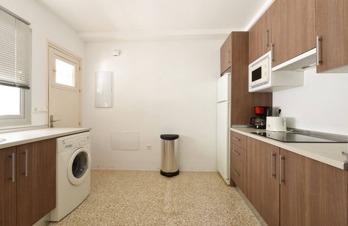 Carihuela Villa | Bungalow Torremolinos at short walk to beach and Benalmadena port