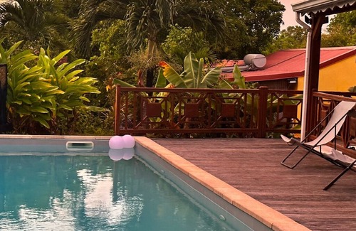 Les Mangles House | Bungalows in Guadeloupe VÈPÉLÈ