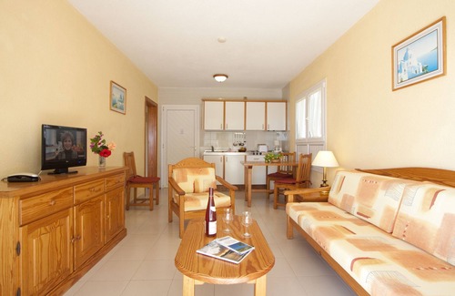 Playa Blanca Hotel | Bungalows Playa Limones