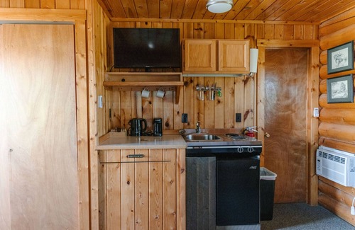 Bozeman Cabin | Bunkhouse 3 at Gallatin Canyon Cabins