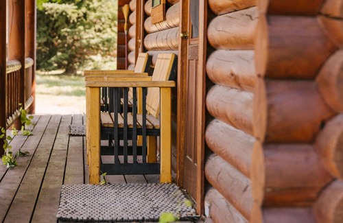 Bozeman Cabin | Bunkhouse 3 at Gallatin Canyon Cabins