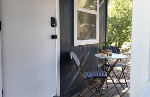Prescott House | Bunkhouse studio bungalow near downtown, cruisers available to explore the town.