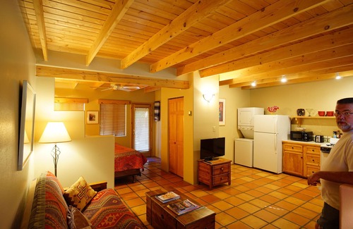 Taos House | Burch Street Casitas Hotel Taos