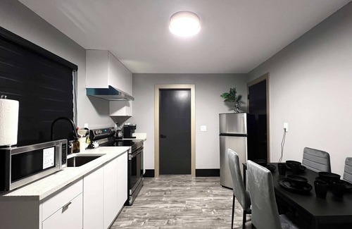 Burnaby House | Burnaby Family-Friendly 2-Bedroom Retreat