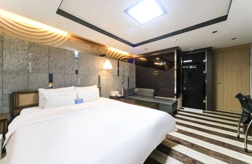 Saha Hotel | Busan Goejeong GT