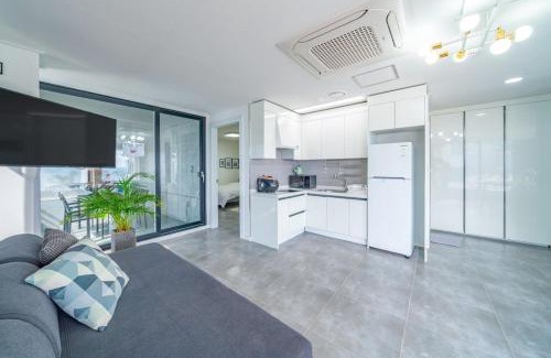 Haeundae Villa | Busan Grey Sands Poolvilla Pension