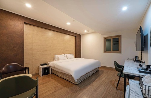 Oncheonjang Hotel | Busan Guseo-dong VOV