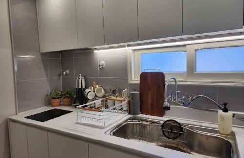 Suyeong-Gu Apartment | Busan Gwangalli Beachfront Stay