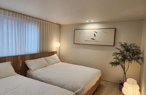 Suyeong-Gu Apartment | Busan Gwangalli Beachfront Stay