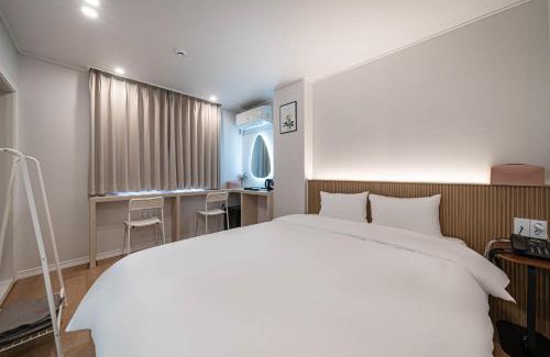 Suyeong-Gu Hotel | Busan Gwangan Holic Story Hotel