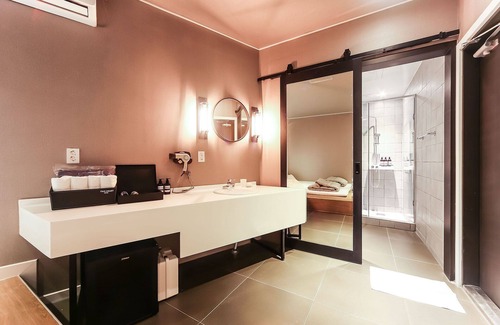 Saha Hotel | Busan Janglim to Heart