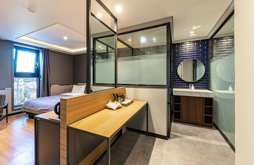 Jeonggwan Hotel | Busan Jeonggwan Brown Dot