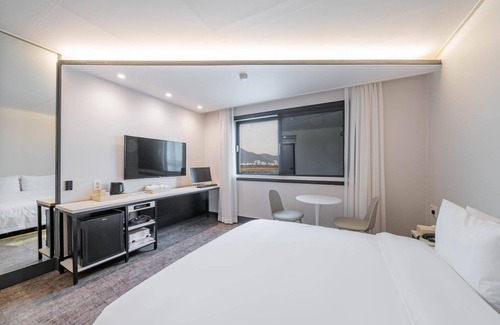 Gangseo District Hotel | Busan Myeongji Hotel Myeongji