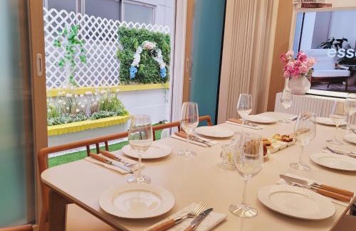 Seomyeon Apartment | Busan Private House for 8ppl 3Q 2Ss