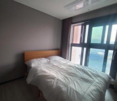 Busan Apartment | Busan Songjeong Osiria Lounge