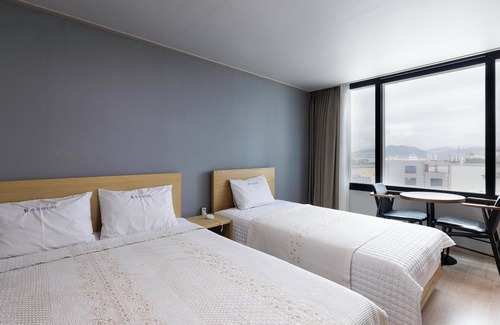 Yeongdo Hotel | Busan Yeongdo Beach
