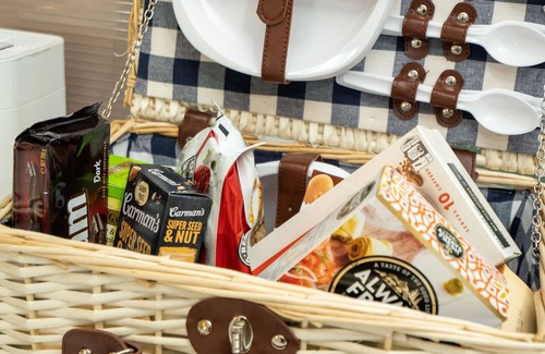 Parkwood House | Bushland Retreat just minutes to theme parks and shopping centers