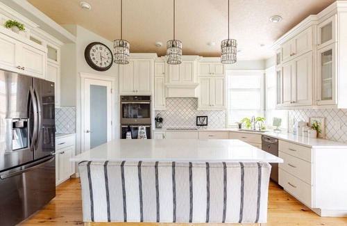 Southeast Boise House | Business & Bronco Bliss in Southeast Boise