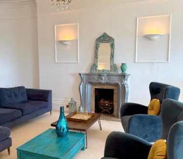 Hove Apartment | Butler's Regency Home By The Sea