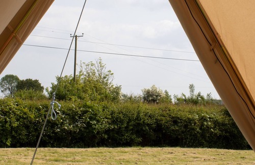 Dormston Apartment | Buttercup - Bell Tent in Dormston