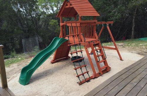 Wimberley House | Buttercup Guest House - Pool & Hot Tub - Views