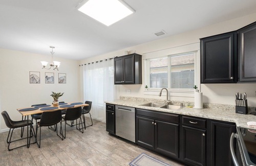 Mesa House | Button Bungalow