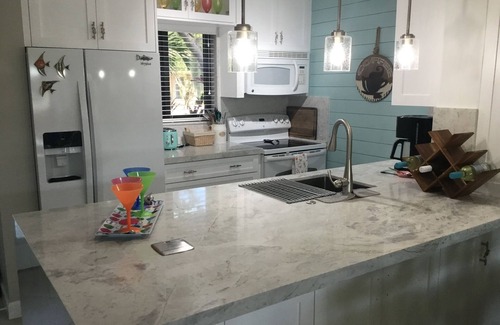 Key Largo House | Buttonwood Bay. A bayside paradise in Key Largo. You’ll feel at home here.