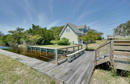 Buxton Apartment | Buxton Apartment about 2 Mi to Lighthouse Beach!