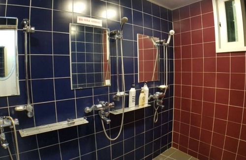 Pudok House | Buye Glamping Pan