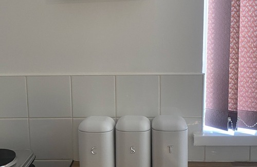 Huddersfield Apartment | Bv Comfy Studio At Deighton Huddersfield