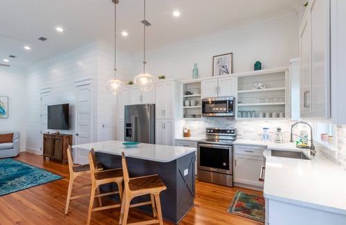 Orange Beach Cottage | BVR 58 - Anchors Away by Liquid Life