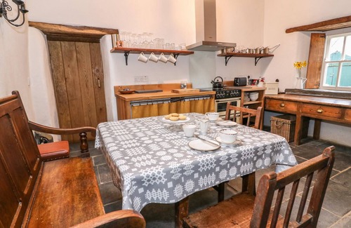 Boncath Cottage | Bwthyn Lan