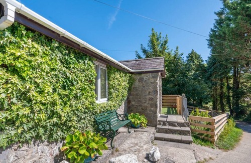 St. Florence House | Bwthyn y Ceidwaid in the beautiful Tenby