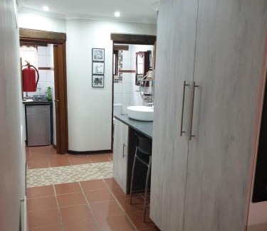 Greater Johannesburg Metropolitan Area Bed & Breakfast | By Appointment Suites