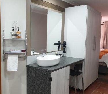 Greater Johannesburg Metropolitan Area Bed & Breakfast | By Appointment Suites