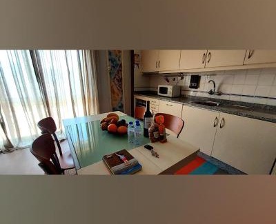 A Ver-o-Mar Apartment | By the beach