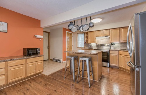 White Bear Lake House | By the Lake. Close to Shoreview, Stillwater, Grant, Mahtomedi