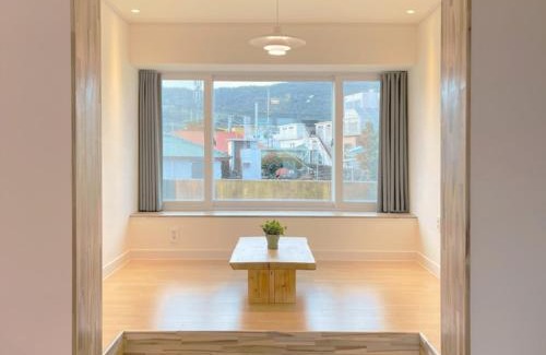 Jungmun House | Byeol Badang