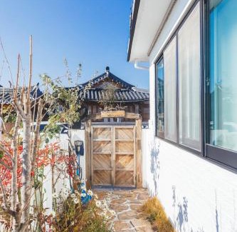 Jeonju House | Byeolha Guesthouse
