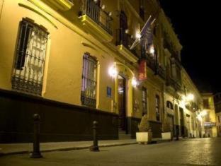 Encarnacion-Regina Hotel | BYPILLOW Abril