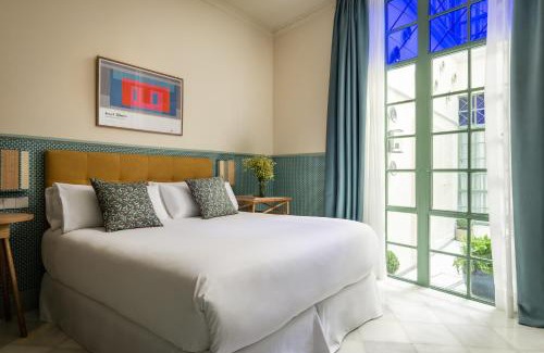 Encarnacion-Regina Hotel | BYPILLOW Abril