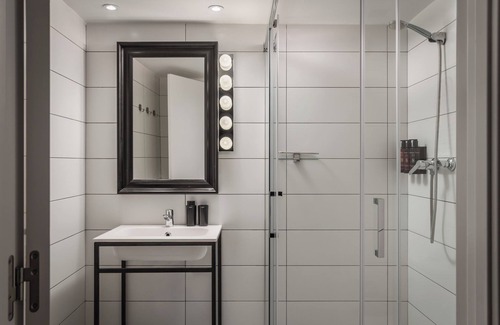 El Guinardo Hotel | BYPILLOW House