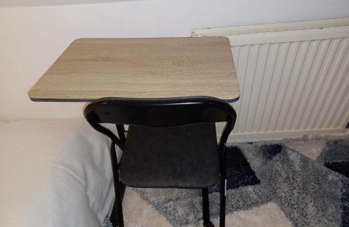 Luton House | Byron View House R6