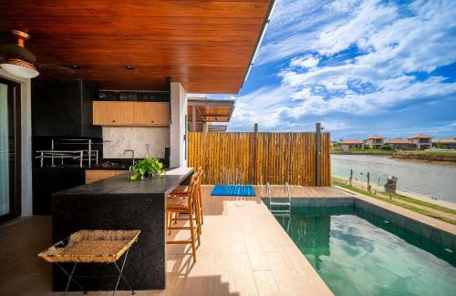 Marina House | Bz14 House with pool and Jet Ski pier on the canal!