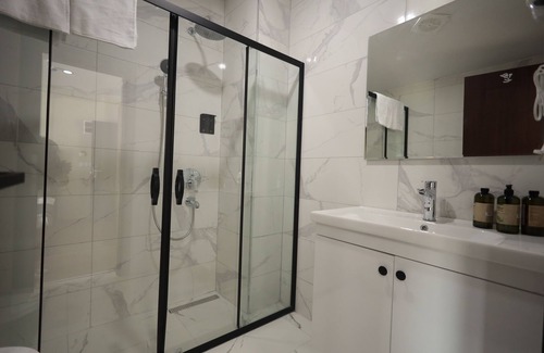 Arnavutkoy Hotel | BZN AİRPORT HOTEL