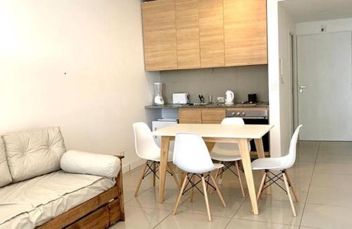 Buenos Aires Central Business District Apartment | Cálido departamento en el centro de la ciudad