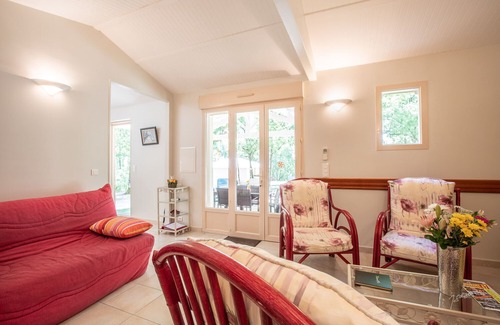 Blanquefort-sur-Briolance Cottage | CÔTÉ BONAGUIL 4*- Gîte 5 pers - Swimming pool & Tennis - Gîtes de Poubille